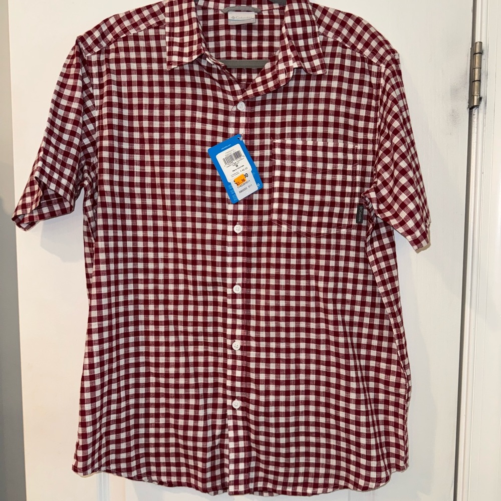 Columbia Red and White Gingham Casual Button Down Shirt NWT